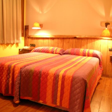 Hostal Xaloa Оріо Екстер'єр фото