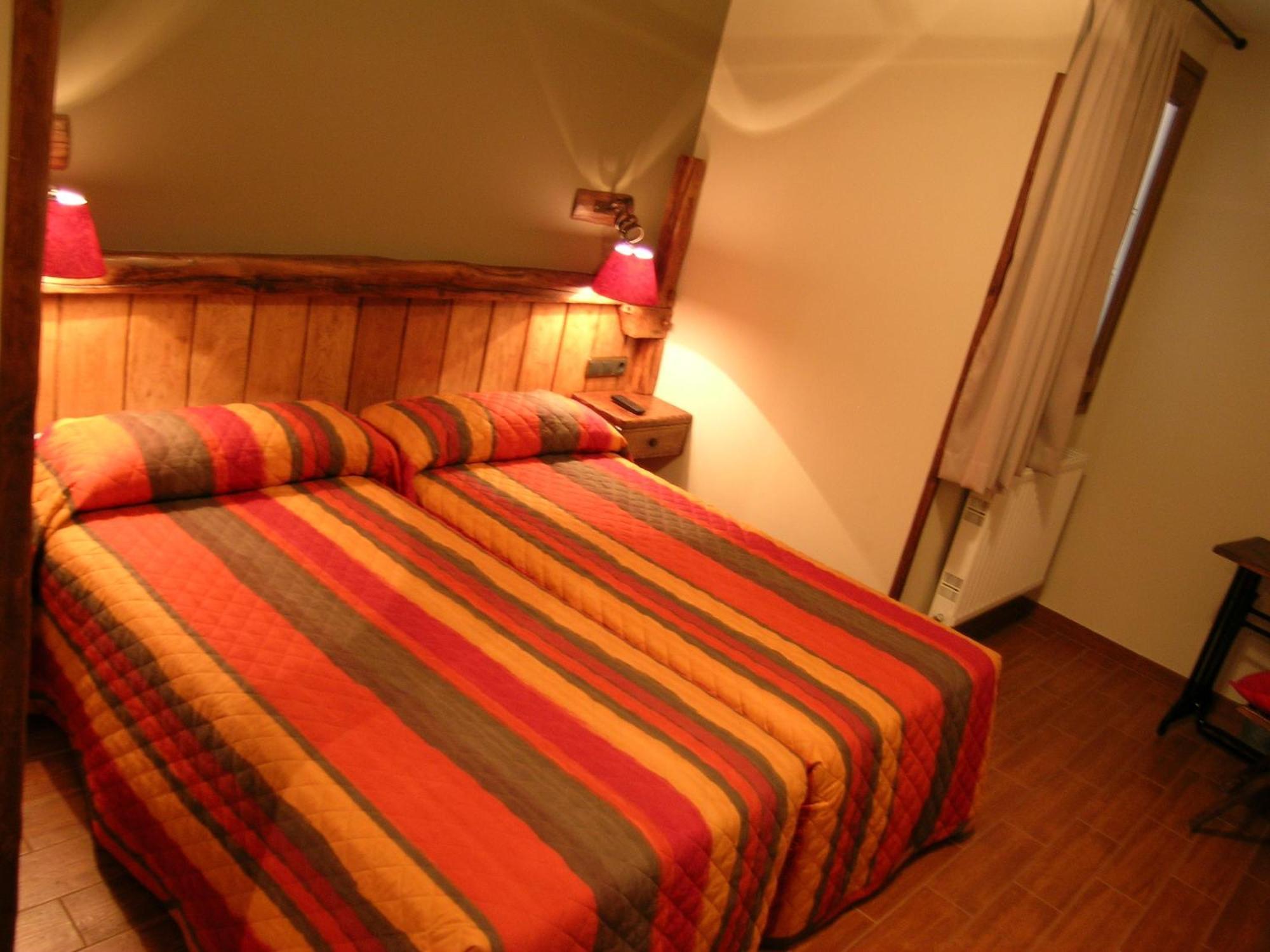 Hostal Xaloa Оріо Екстер'єр фото